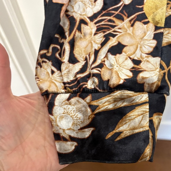 La Maison by Molly Bracken Velvet Floral Joggers - Picture 4 of 7